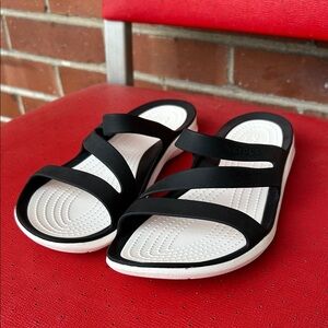 CROCS swiftwater Women's Black and white Sandals